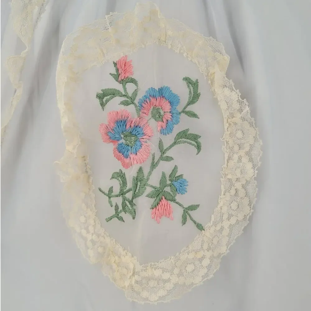 Vintage Blue Hostess Apron 1950s Lace Trim Cottagecore Style Coquette‎ Soft Gitl